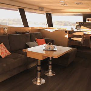 fountaine pajot ipanema 58 indoor dining in saloon